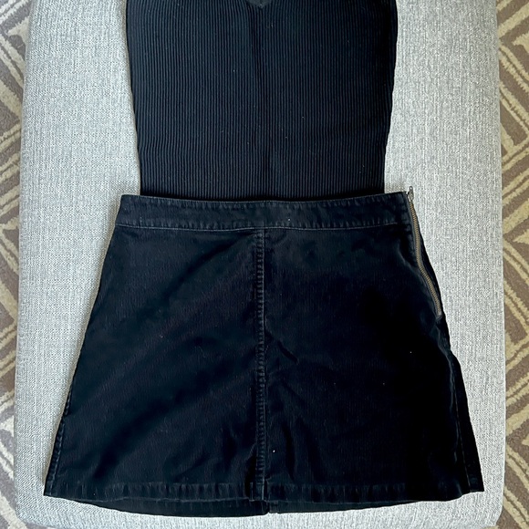 Aritzia Wilfred Free Black Corduroy Mini Skirt - Picture 4 of 5
